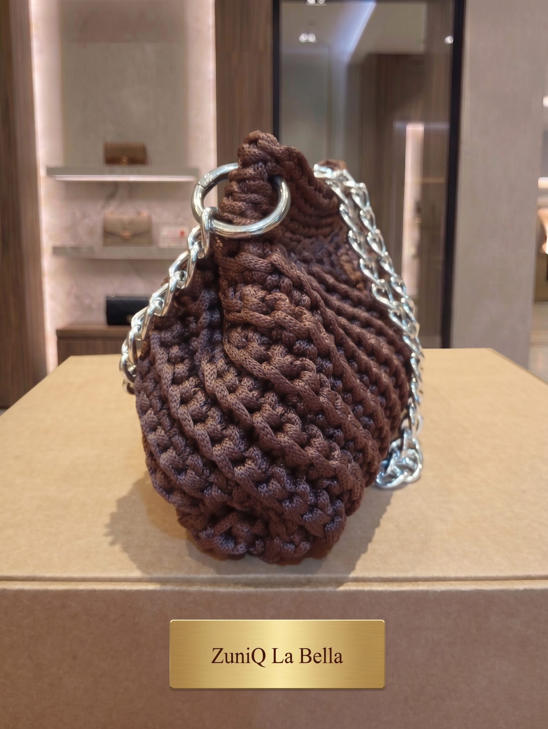 Bolsa de Crochê ZuniQ La Bella com Alça de Corrente Prata - Marron - Imagem 2